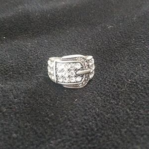 Premier Designs Buckle Up ring